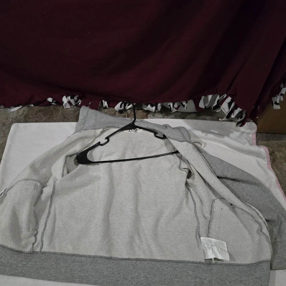 Comme des Garçons Play Gray Hoodie - SIZE L - Picture 8 of 14